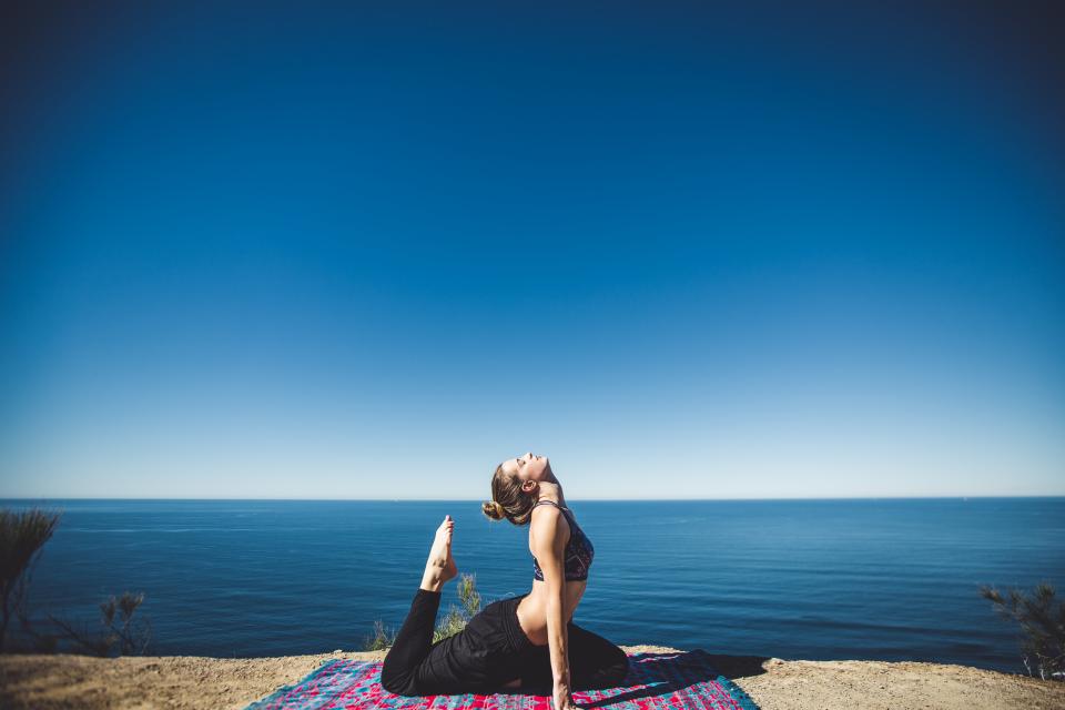 O que é Iyengar Yoga e quais são seus diferenciais? - Arimo